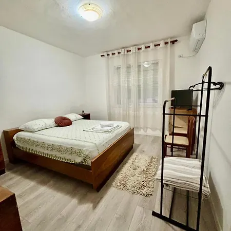 Emi's Tirana